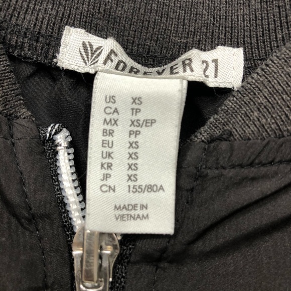 Forever 21 Lightweight Windbreaker - Picture 3 of 4